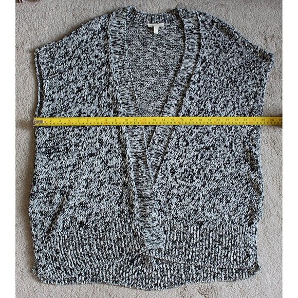 Eileen Fisher - Cap Sleeve, Open Front Cardigan in Melange Linen Grain Twist - L - Picture 10 of 10